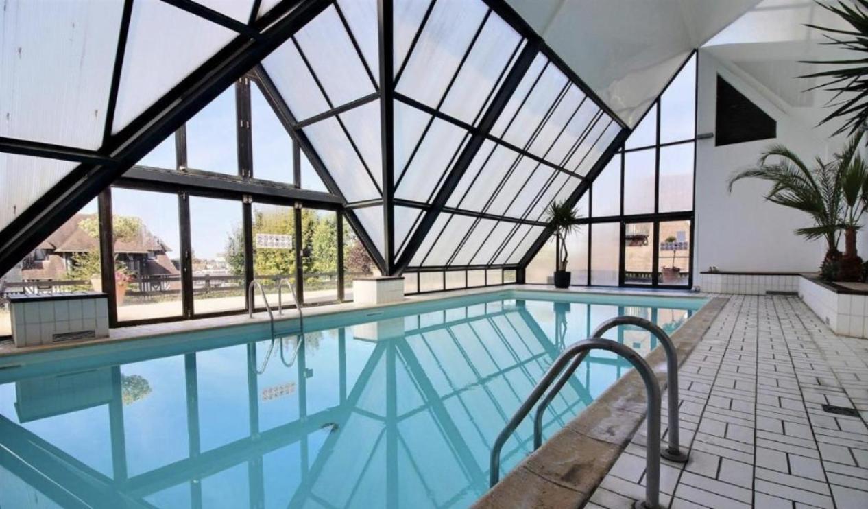 L'Hippique C.L.S Deauville Exteriör bild
